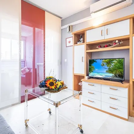 Gemelos 22 2-15-b Levante Appartement