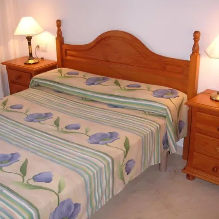 Gemelos 22 2-15-b Levante Appartement